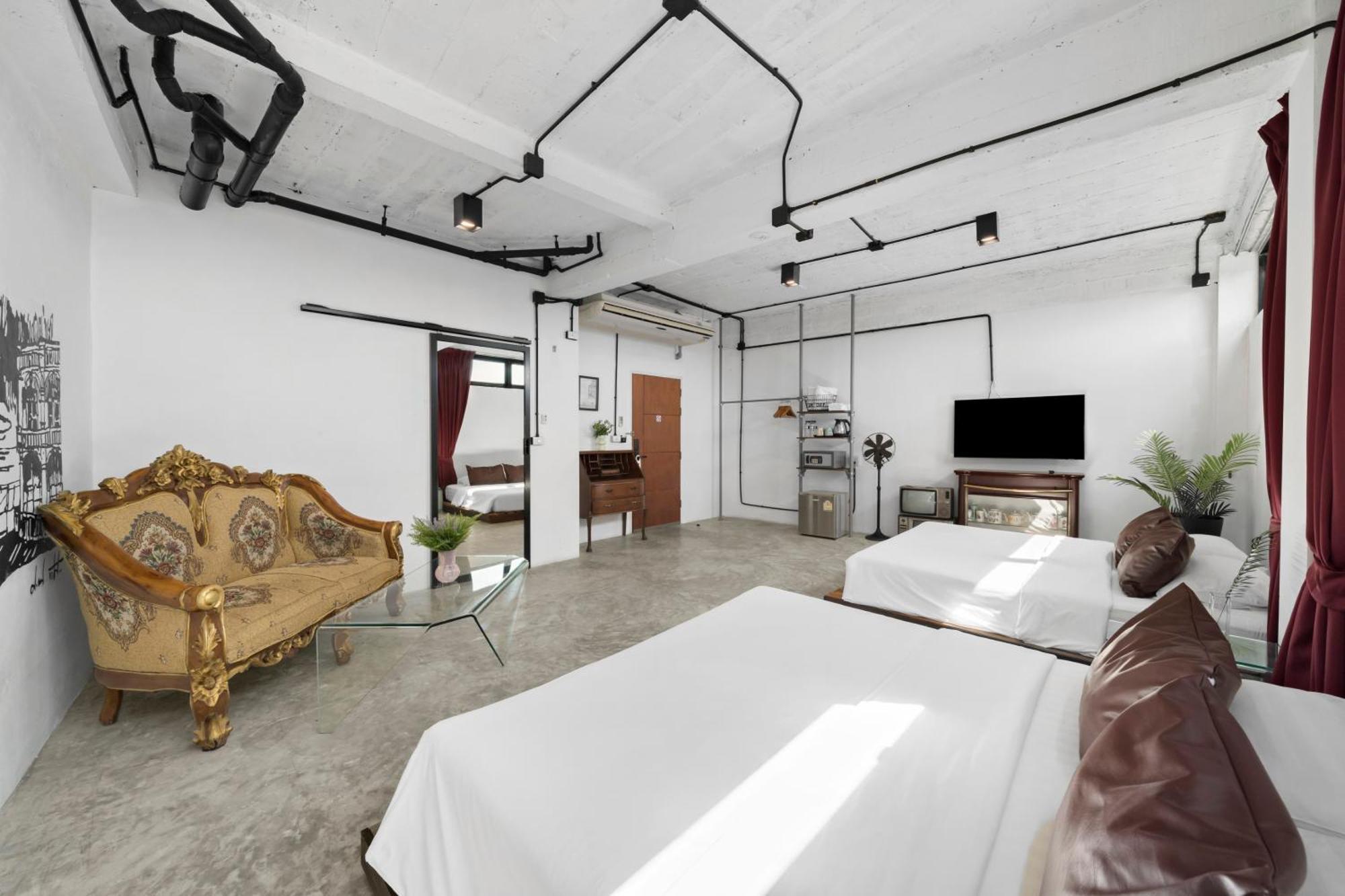 Quip Bed & Breakfast Phuket Екстериор снимка