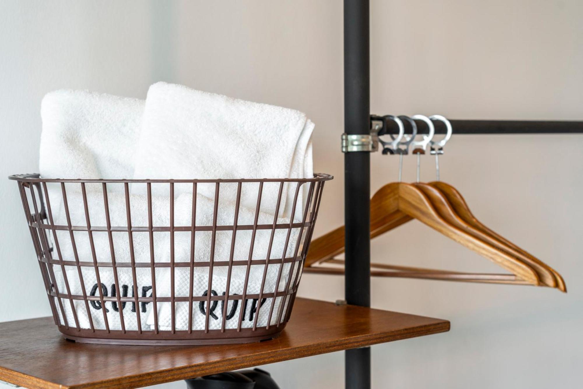 Quip Bed & Breakfast Phuket Екстериор снимка
